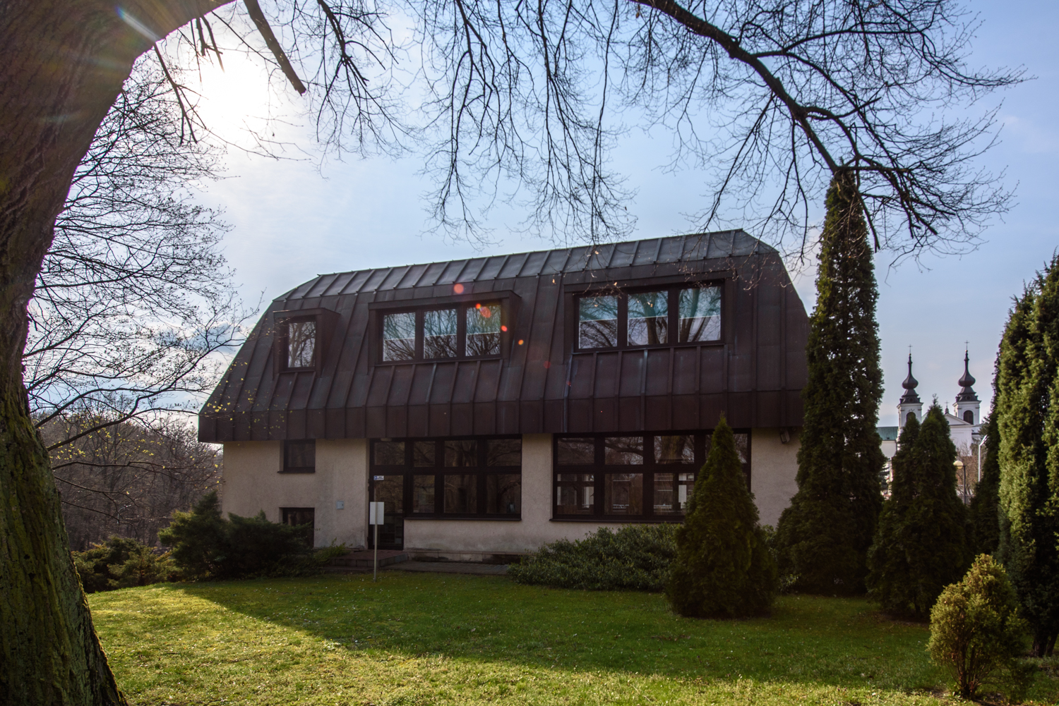 Zdjęcie architektury budynku Uniwersytet Kardynała Stefana Wyszyńskiego (dawniej Akademia Teologii Katolickiej) - rozbudowa